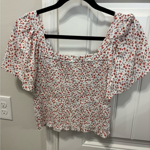 Floral Top - Picture 1 of 2